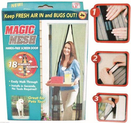 Magic Mesh Hands-Free Screen Door with magnets