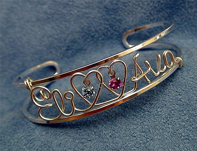 Personalized Mother's Bracelet~Gold or Silver Wire Cuff, Bangle~Hearts~Swarovski Birthstones~1, 2, 3, 4 Children's Names~Mommy Jewelry~Gift for Twin Mom, New Mom
