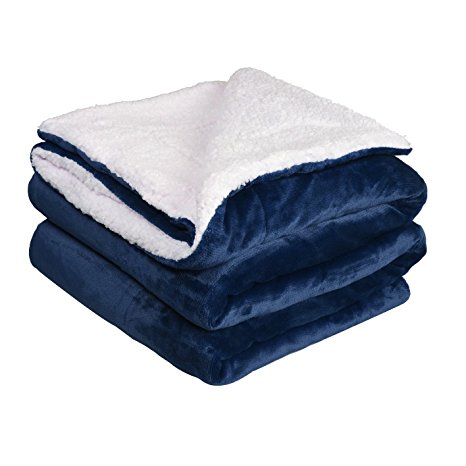 NEWSHONE Sherpa Throw Blanket, Reversible Fuzzy Plush Blankets for Bed or Couch(50x 60 inches, Navy)