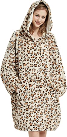 Blanket Hoodie, Oversized Wearable Blanket, One Size Fits All, Soft Warm Hooded Blanket Sweatshirt, Comfortable Faux Fur Blanket Sweatshirt for Adults, Beige Leopard Print with Large Pocket