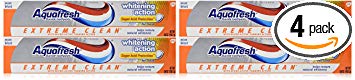 Aquafresh Extreme Clean Whitening Action Toothpaste, 5.6-Ounce (Pack of 4)
