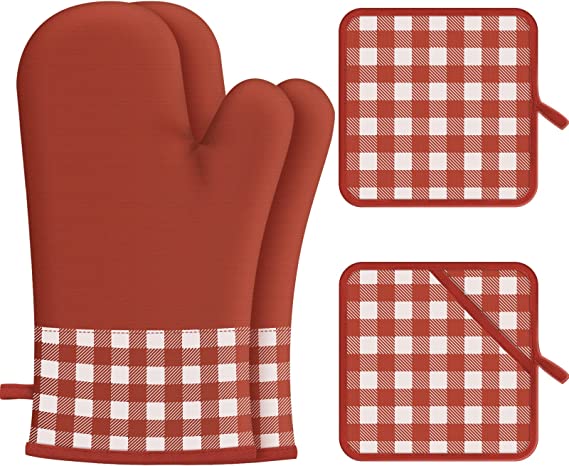 Oven Mitts and Pot Holders, 4 Piece Heat Resistant Thick Cotton Oven Mitts, Comfortable Cotton Oven Gloves for Cooking, Baking and Grilling, Red Plaid