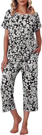 Ekouaer Women's Capri Pajama Sets Floral Print Short Sleeve Sleepwear Top and Capri Pants 2 Piece Loungewear with Pockets