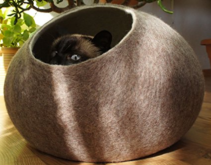 Cat House, Bed, Cave. FREE SHIPPING. Handmade. Ecological Sheep Wool. Color Sand Brown. Size L (Large)