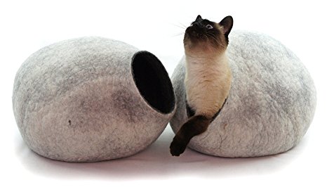 Cat Bed, House, Cave, Nap Cocoon, Igloo, 100% Handmade from sheep wool , Kivikis (Snow White)