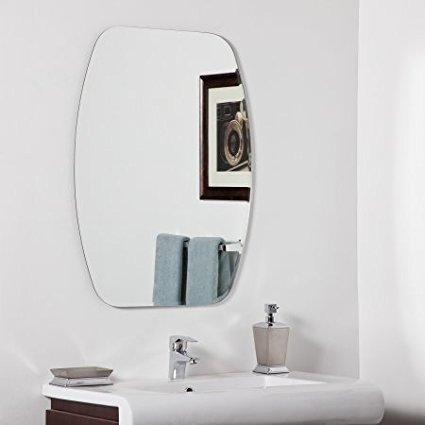 Decor Wonderland Sydney Modern Bathroom Mirror - 23.6W x 31.5H in.