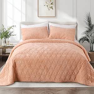 KASENTEX Large Luxurious Velvet Quilt Set, 3-Piece Stitch Bedding with Ultra Soft Lightweight Comforter and 2 Pillow Shams, Bedspread Coverlet for All Season, Oversized Queen, 102x106 in, Tan