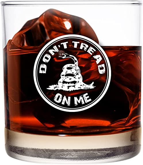 Don’t Tread On Me Whiskey Scotch Glass 11 oz- Funny Birthday Gift for Conservative- Whiskey Old Fashioned Classic Rocks Glass- Gift for Dad, Mom, Friend, co-Worker