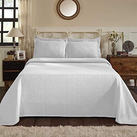 100% Cotton Woven Jacquard Matelasse Bedspread Set, Best Bed Cover, Over-Sized Bedding, Embossed Cotton Fabric, Soft, Breathable, Medium Weight, Classic Design, Medallion Pattern, Twin Size, White