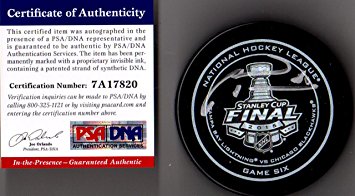 PSA/DNA Marian Hossa 2015 Stanley Cup Real Game 6 Puck Autographed Signed