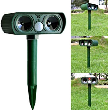 Wikomo Solar Powered Animal Repeller, Waterproof Outdoor Repeller with Ultrasonic Sound, LED Flashing Light for Cats, Dogs, Squirrels, Racoon, Groundhog, Skunk