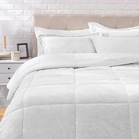 AmazonBasics Ultra-Soft Micromink Sherpa Comforter Bed Set - Full or Queen, Grey