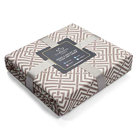 Silkmood Adult Baby Blanket 3 Layer A Level 100% Cotton Geometric Style Multifunctional Throw Adult Size Muslin Quilt Baby Skin Touching Very Easy Care with Six Pattern Two Size (Almond Brown, Twin)