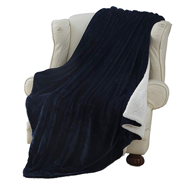 Moonen Sherpa Throw Blanket Luxurious Twin Size Brush Fabric Reversible All Season Super Soft Warm Fleece Thick Fuzzy Microplush Blanket for Bed Couch and Gift Blankets (Navy Blue, 60x80 Inches)