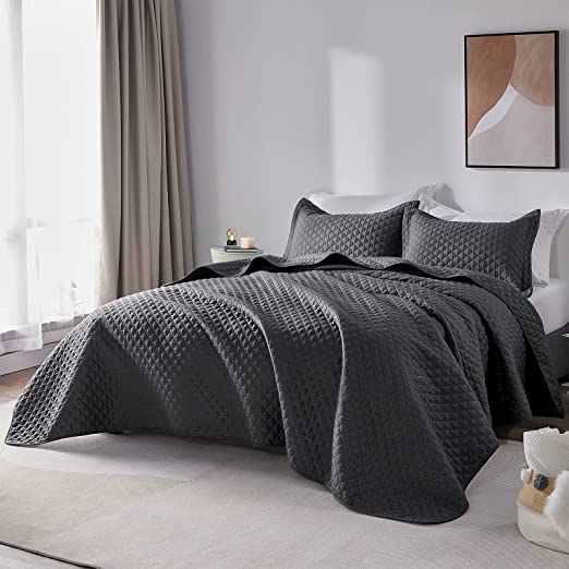 CozyLux Summer Quilt Sets Queen/Full Size Dark Grey 3 Pieces - Lightweight Soft Bedspread - Lantern Ogee Pattern Coverlet Bedding Set for All Season - 1 Quilt and 2 Pillow Shams - Dark Gray, 90"x96"