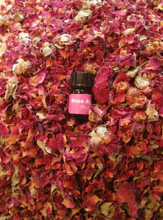 bMAKER Rose Buds & Petals with 5/8 Dram Essential oil, 1 Lb, Red