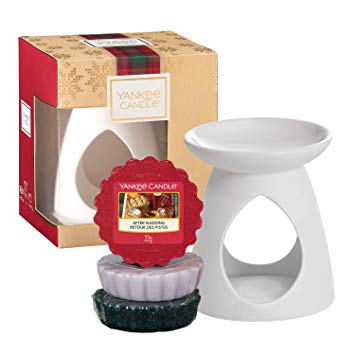 Yankee Candle Gift Set with 3 Scented Wax Melts and 1 Melt Warmer, Alpine Christmas Collection, Festive Gift Box