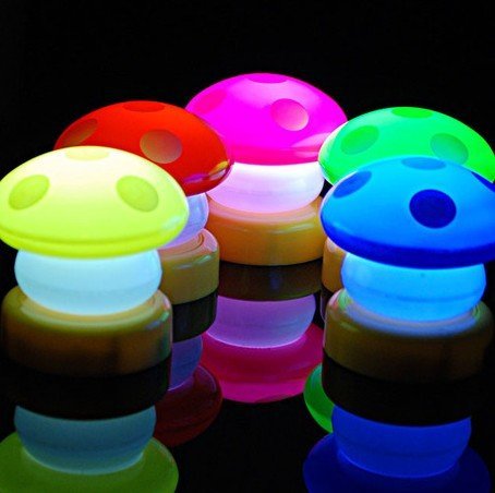 Fantastic Job 5x LED Mini Mushroom Night Light Lamp Baby Gifts Kids Bedroom Deco Lamps Home Decor -Warm and Sweet