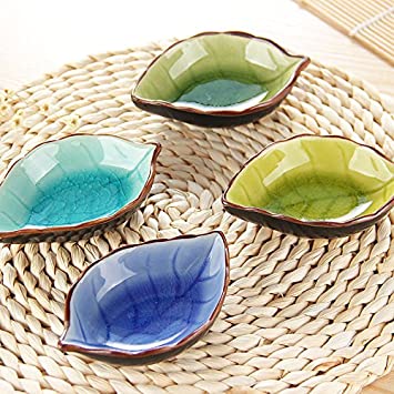 DatingDay 4 Pack Chinese Ceramic Soy Sauce Dish Set for Sushi Dipping, Cute Leaves Shaped
