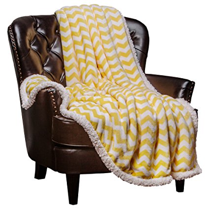 Chanasya Super Soft Ultra Plush Cozy Fluffy Warm Chevron Print Modern Contemperary Design Velvet Fleece Front and Fuzzy Sherpa Back Throw Blanket - Yellow and White 60X70 Inches