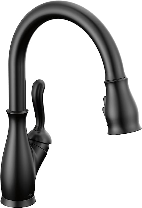 Delta Faucet Leland Pull Down Kitchen Faucet, Black Kitchen Faucets with Pull Down Sprayer, Kitchen Sink Faucet, Faucet for Kitchen Sink with Magnetic Docking Spray Head, Matte Black 9178-BL-DST