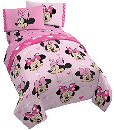 Jay Franco Disney Minnie Mouse Hearts N Love 5 Piece Full Bed Set - Includes Reversible Comforter & Sheet Set - Super Soft Fade Resistant Microfiber - (Official Disney Product)