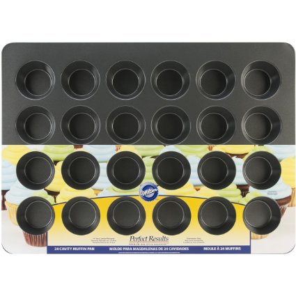 Wilton 2105-6966 24-Cup Perfect Results Mega Muffin Pan