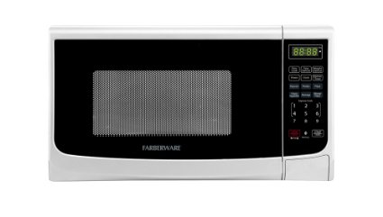 Farberware FMO07ABTWHA Classic 700W Microwave Oven, 0.7 cu. ft., White