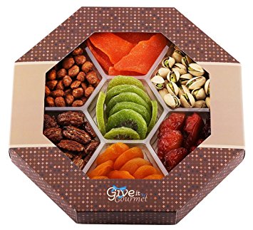 GIVE IT GOURMET, Assorted Dried Fruits and Nuts Holiday Gift Basket (7 Section) - Variety of Delicious dry Mango, Plums, Apricots, Kiwi, Honey Glazed Pecans, Peanuts and Roasted Salted Pistachios - |