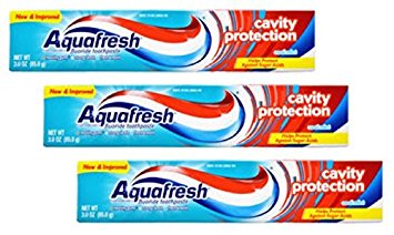 Aquafresh Cavity Protection Fluoride Toothpaste, Cool Mint, 3.0 OZ (3 Count) Travel Size