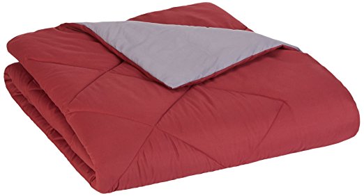 AmazonBasics Reversible Microfiber Comforter - Full/Queen, Burgundy