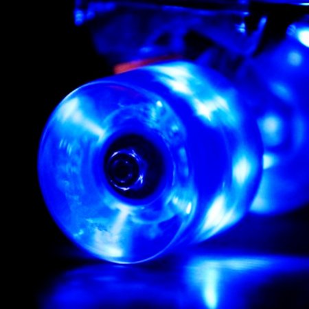 Wonnv LED Light-up Skateboard Wheels with ABEC-7 Bearings - Smoother Quieter Ride - 60x45mm
