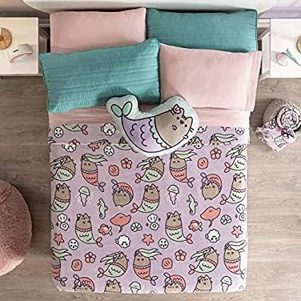 DreamPartyWorld,Pusheen The Cat Plush TRHOW Blanket Super Soft Fluffy Fleece Bedding Decoration Limited Edition,Purple