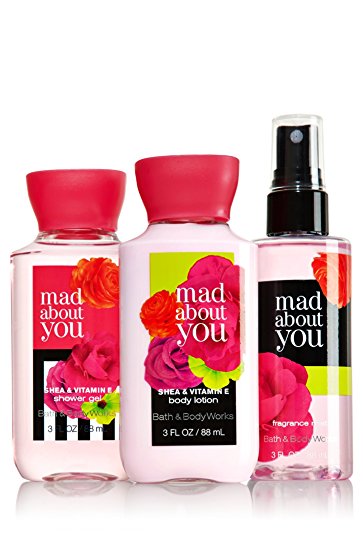 BATH AND BODY WORKS"MAD ABOUT YOU"GIFT SET