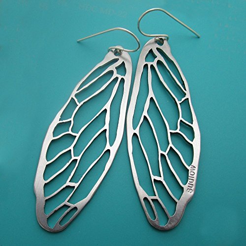 Silvery Cicada Lines Earrings