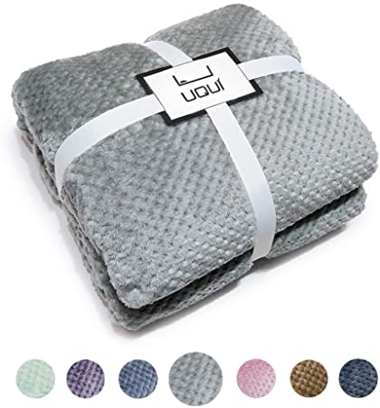 U UQUI Flannel Fleece Luxury Throw Blanket, Grey Queen Size Jacquard Weave Pattern Cozy Couch/Bed Super Soft and Warm Plush Microfiber 300GSM (78"x90")