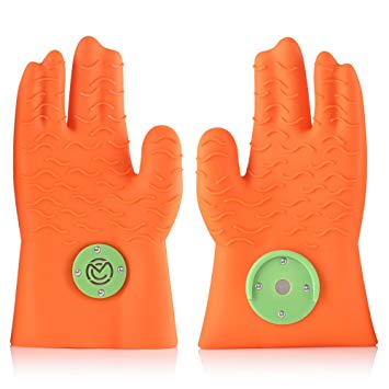 Heat Resistant Silicone BBQ Gloves – Ergonomic web fit allows for firm grip - Patented magnet safety clip allows for rapid release of one or both hands – Grip waves for pulling pork - No more claws