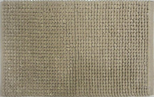 Norwalk Chunky Microfiber Mat by Momentum Home. An Ultra Soft and Super Absorbent Bath Mat Made of Thick Microfiber Loops. Measures 21 inches X 41