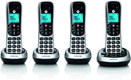 Motorola CD4014 Digital Cordless Phone with Answering Machine with 4 Handsets