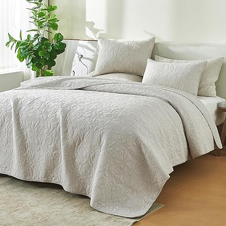 100% Cotton Stitched Full/Queen Quilt Set with Shams, Grey Vintage Decor Bedding Set, All-Season, Ultra-Soft Lightweight Bedspreads. (Full/Queen, Grey - Scroll)