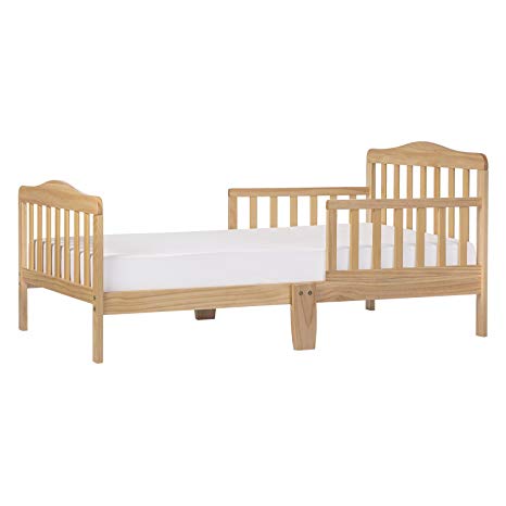 Dream On Me Classic Toddler Bed in Natural